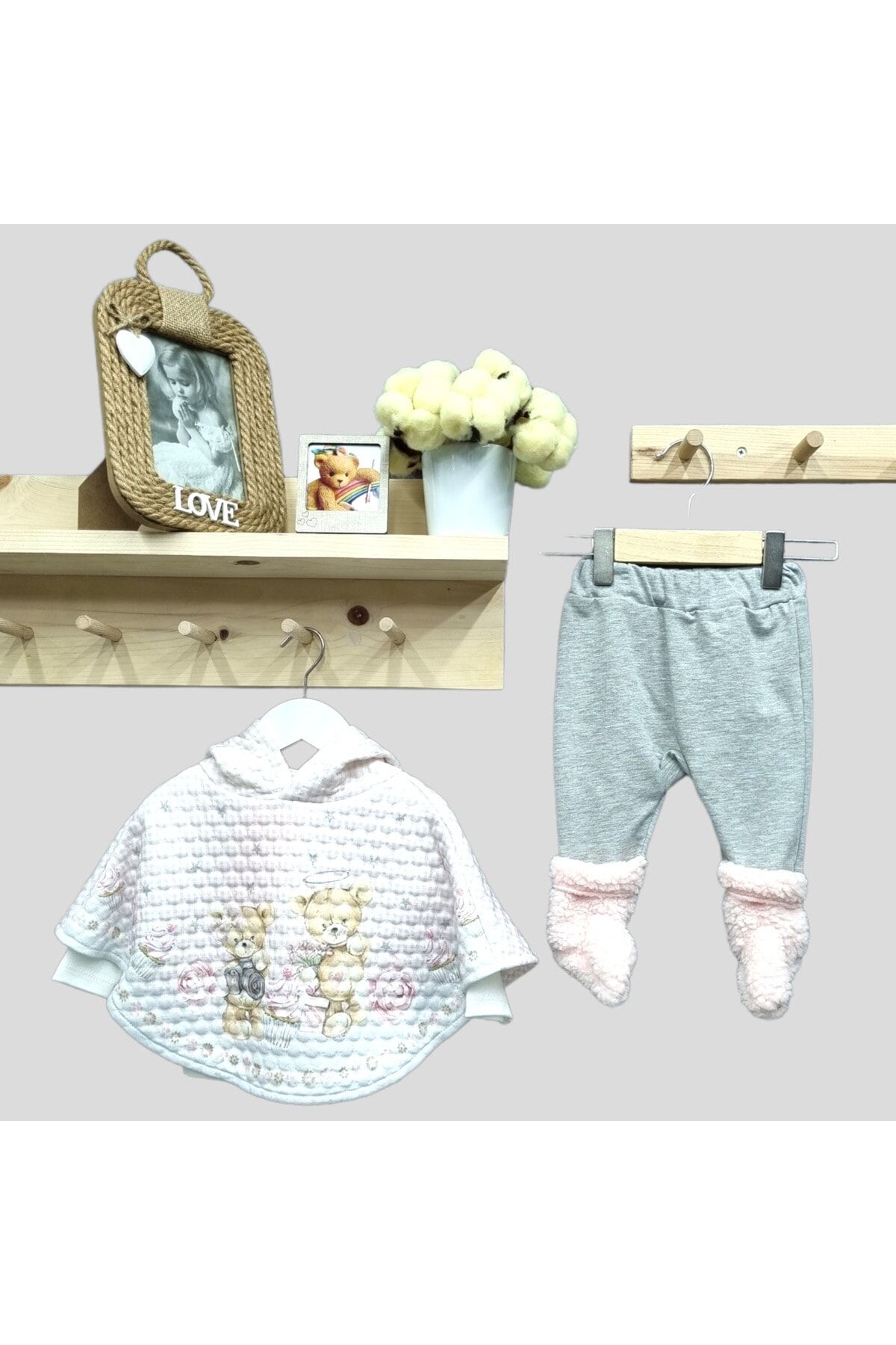 Babyrose Kız Bebek Pelerinli Üçlü Takım Gri - 3 Ay